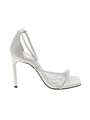 White heels outlet size 6