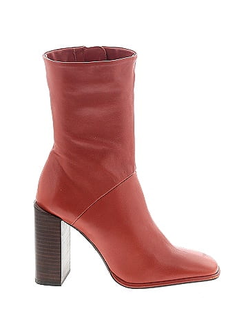 Zara hotsell red boots