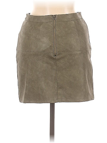 Shinestar Solid Tan Faux Leather Skirt Size M - 26% off