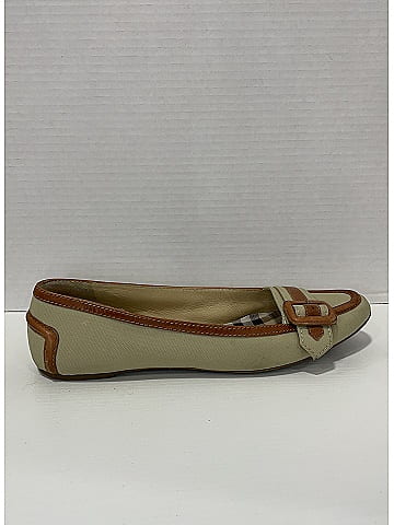 Burberry flats hotsell size 10