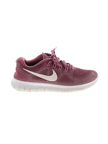 Burgundy nike shoes on sale womens