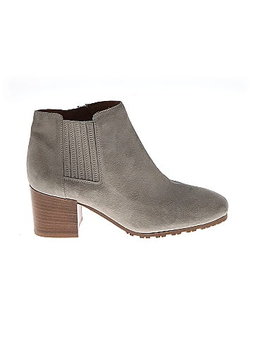 AQUATALIA Solid Gray Ankle Boots Size 6 77 off ThredUp