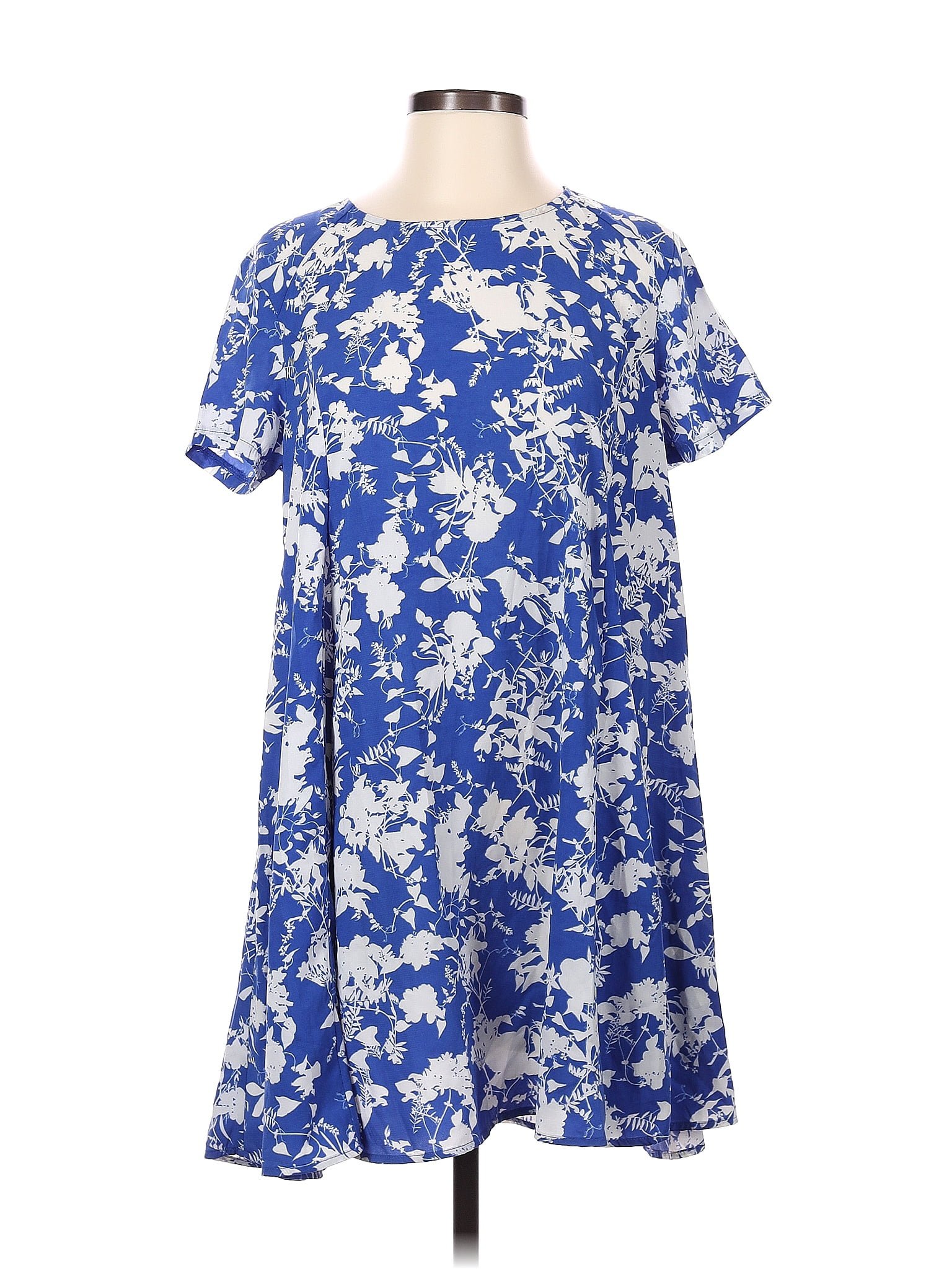 Lush 100 Polyester Floral Blue Casual Dress Size S 60 Off Thredup