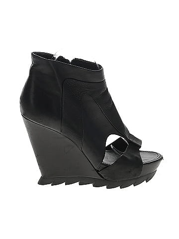 Camilla hot sale skovgaard boots