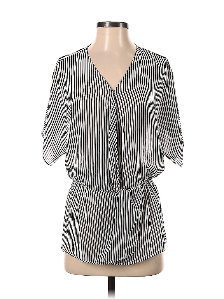 Pre-owned Vince Camuto Kimono In Silver