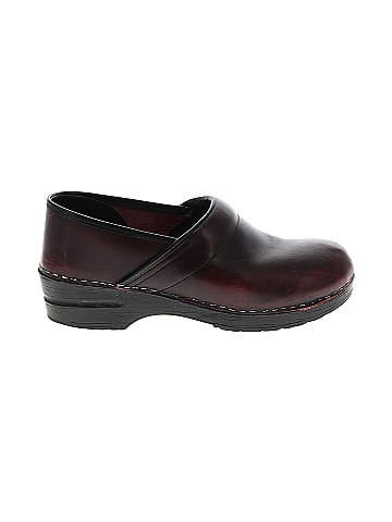 Burgundy dansko hot sale