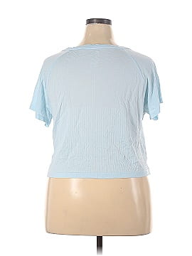 all in motion Short Sleeve Top (view 2)