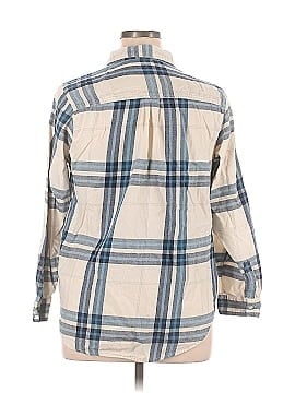 Old Navy Long Sleeve Button-Down Shirt (view 2)