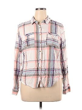 Maurices Long Sleeve Button-Down Shirt (view 1)