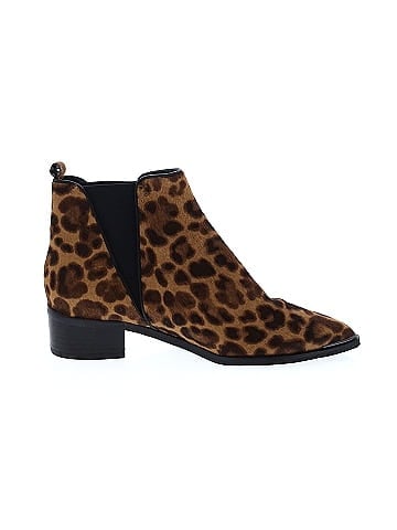 Marc fisher 2025 leopard ankle boots