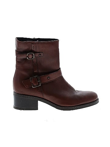 Clarks burgundy deals ankle boots