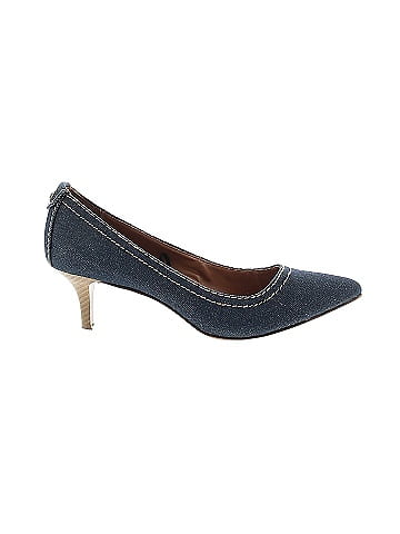 Calvin klein on sale navy blue heels