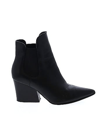 Kendall and kylie clearance pointed toe chelsea bootie