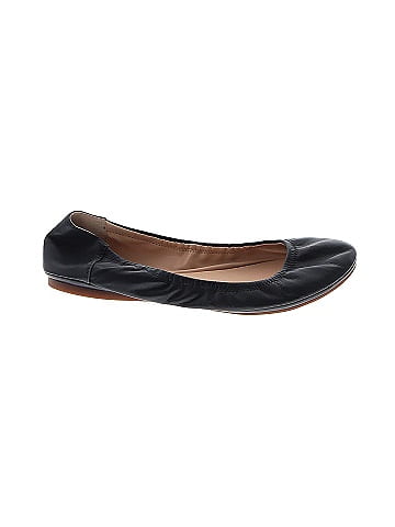 Vince camuto hot sale black flats