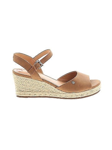 Tommy hilfiger best sale tan wedges