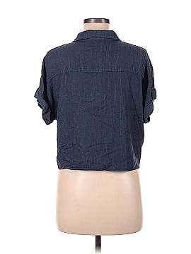 Le Lis Short Sleeve Button-Down Shirt (view 2)