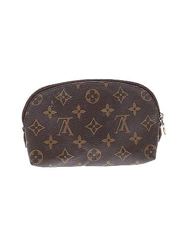 Lv makeup bag discount price