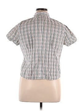 Cato Short Sleeve Button-Down Shirt (view 2)