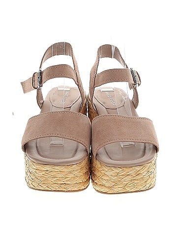 Marc fisher tan store wedges