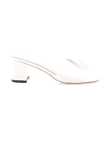 White heels shop size 4