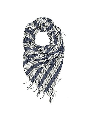 Hollister Scarf (view 1)