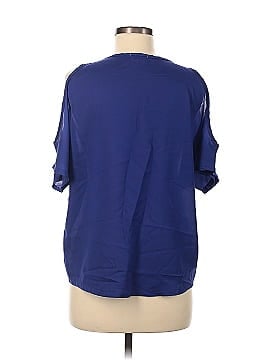 Blu Pepper Short Sleeve Button-Down Shirt (view 2)
