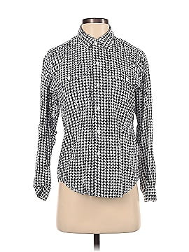 Lizwear by Liz Claiborne Long Sleeve Button-Down Shirt (view 1)