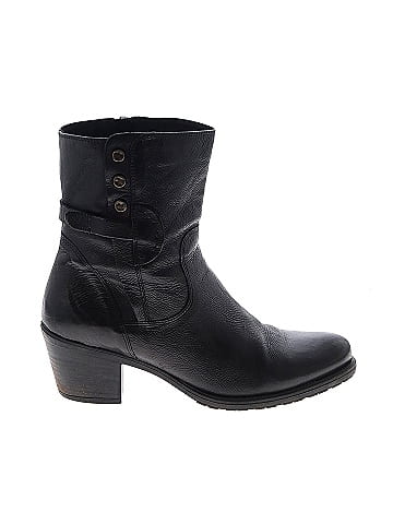 Clarks womens boots size clearance 9