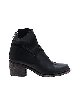 LD Tuttle Ankle Boots (view 1)