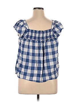Old Navy Sleeveless Button-Down Shirt (view 2)