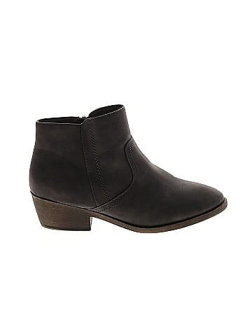 Maurices ankle hot sale boots