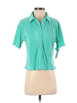 colsie Short Sleeve Button-Down Shirt (view 1)