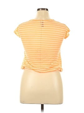 Xersion Short Sleeve Blouse (view 2)