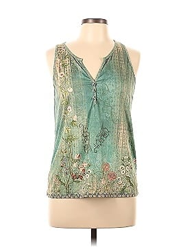 Chic Me Sleeveless Top (view 1)