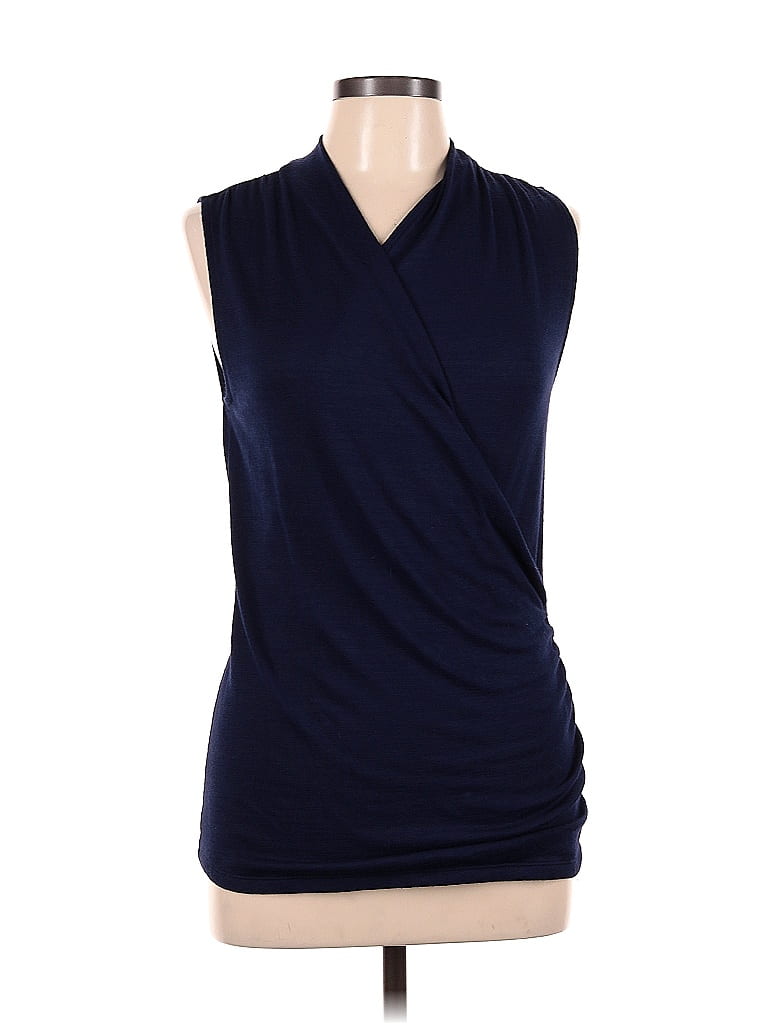 Navy Solid Sleeveless Tops