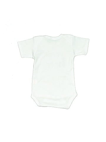 Laughing Giraffe Short Sleeve Onesie (view 2)