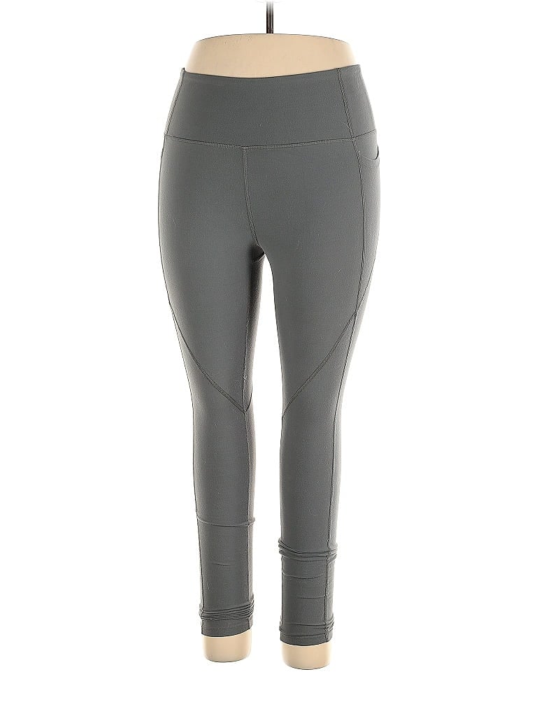 Click to view more detailed imagery on our partner's website Pre-owned Forever 21 Active Pants In Gray
