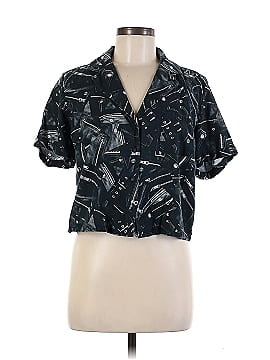 Built by Wendy Short Sleeve Button-Down Shirt (view 1)