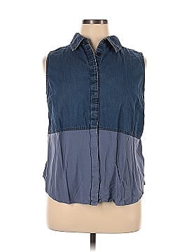 Woman Within Sleeveless Blouse (view 1)