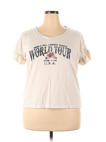 Maurices Short Sleeve T-Shirt (view 1)