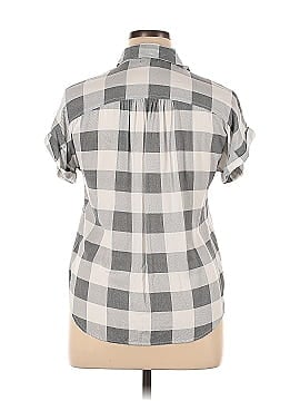 Style Envy Short Sleeve Button-Down Shirt (view 2)