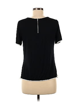 Casual Couture by Green Envelope Short Sleeve T-Shirt (view 2)