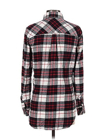 Xhilaration Long Sleeve Button-Down Shirt (view 2)