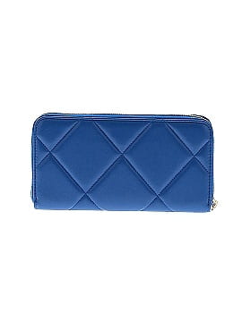 Chanel 19 L-Gusset Flap Leather Wallet (view 2)