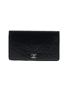 Chanel CC Camellia Bifold Long Wallet (view 1)