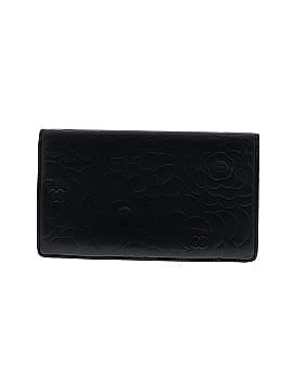Chanel CC Camellia Bifold Long Wallet (view 2)