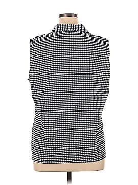 Gloria Vanderbilt Sleeveless Button-Down Shirt (view 2)