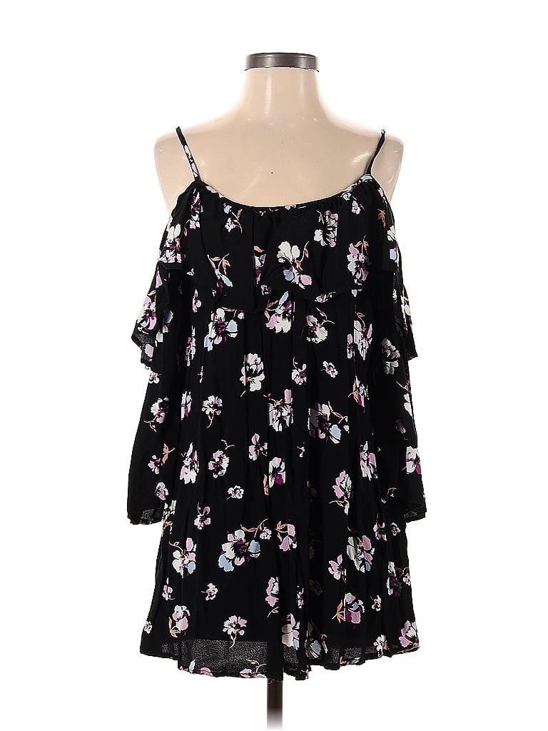 Click to view more detailed imagery on our partner's website Pre-owned Forever 21 Casual Dress In Black