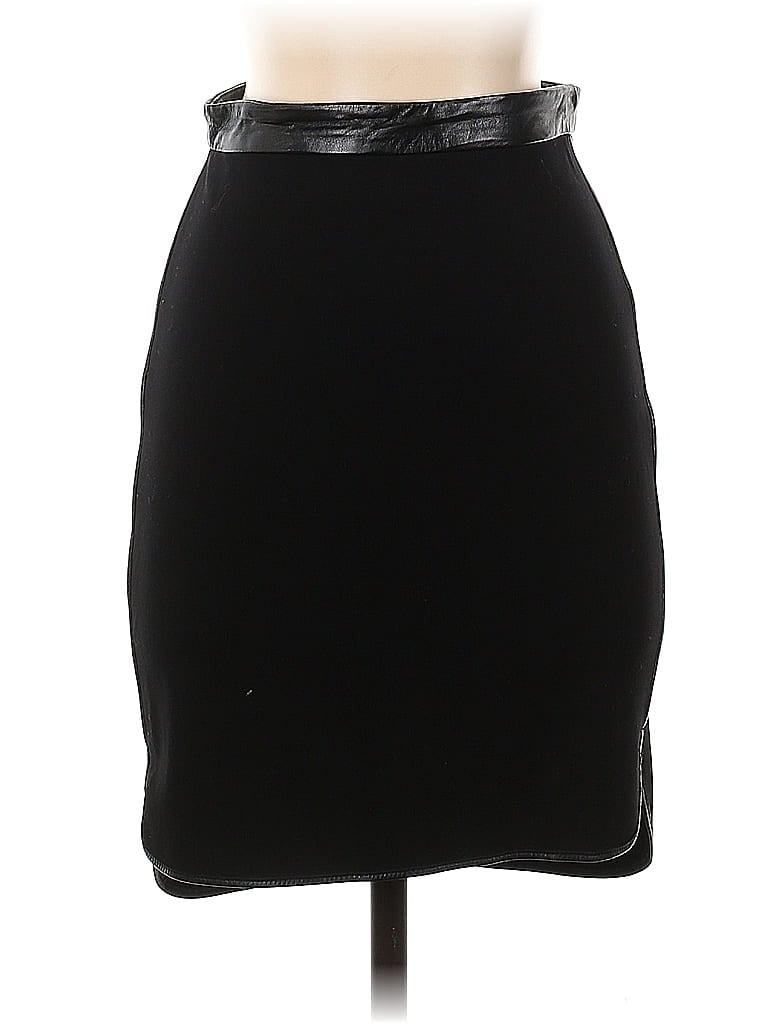 Click to view more detailed imagery on our partner's website Pre-owned Club Monaco Casual Skirt In Black