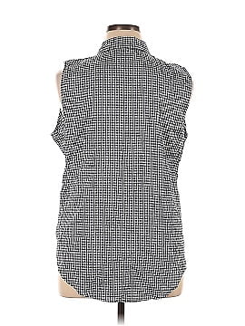 Liz Claiborne Sleeveless Button-Down Shirt (view 2)